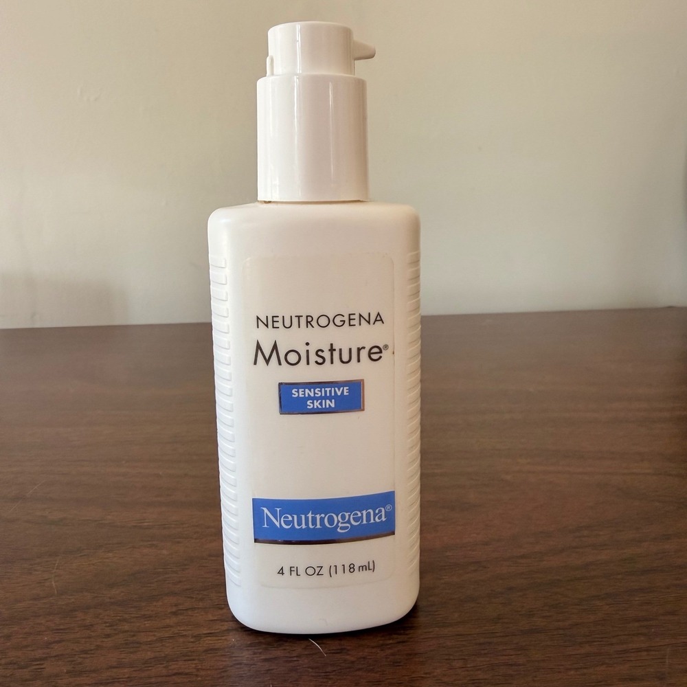 Neutrogena Moisture Sensitive Skin Oil-Free Facial Moisturizer 4oz 118mL Pump